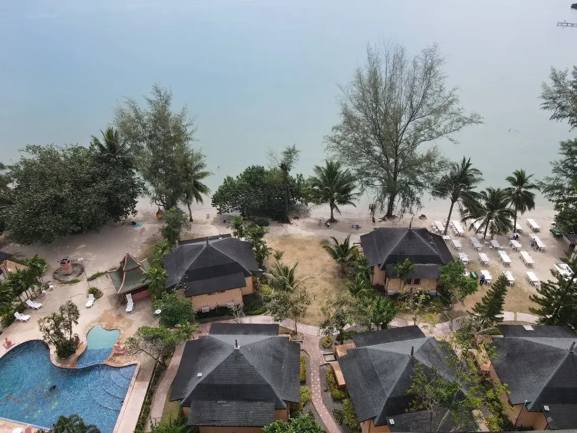 Koh Chang Island 2 Days/1 Night at Coconut Beach Resort 4* Premium
