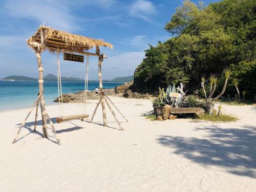 Princess Samae San Island