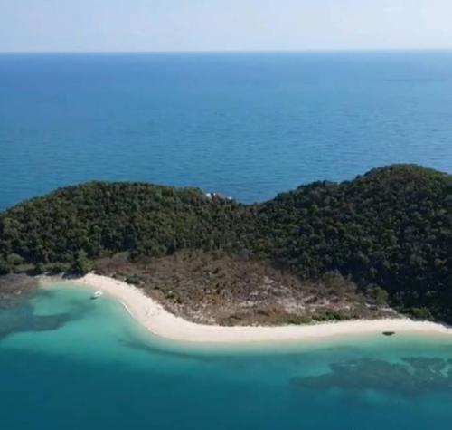 Escursione diurna all'Isola Sabai al tramonto