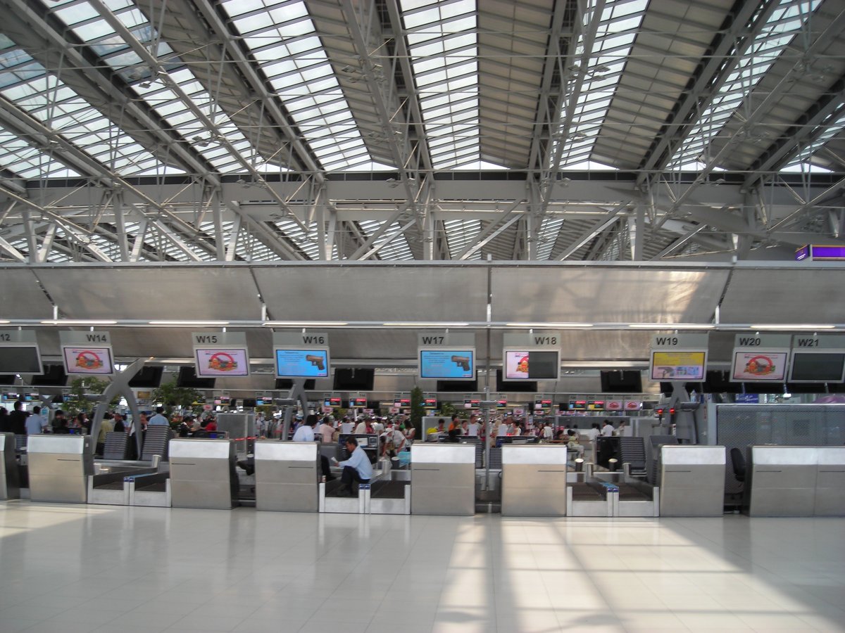 Thailand checked baggage rules from 16 October: your suitcase can be opened without you