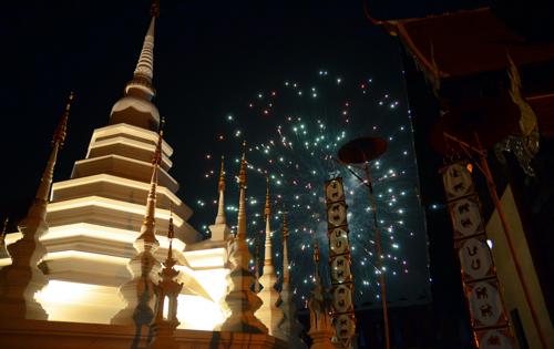 Thailand im Oktober 2026: kostenloses VIJIT-Lichtfestival in Lamphun, Trang und Roi Et