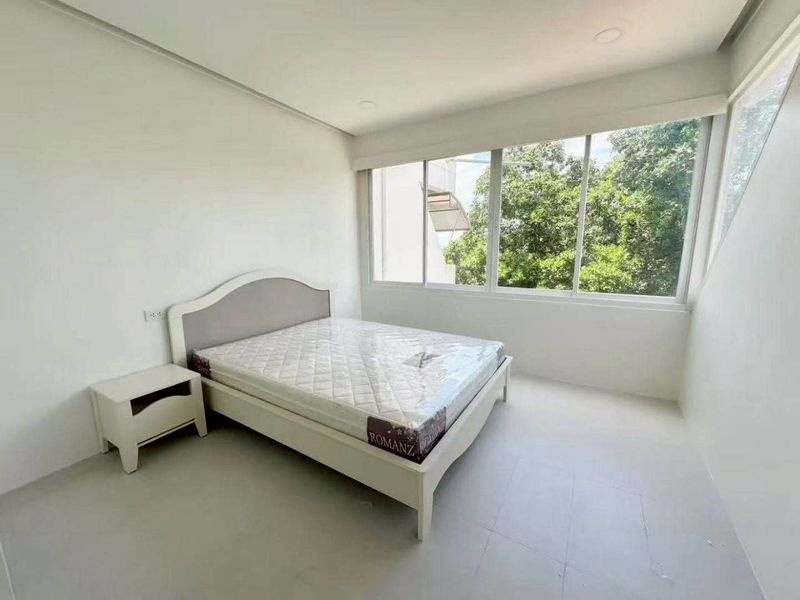 Siam Penthouse Condominium 3 (PS2016)
