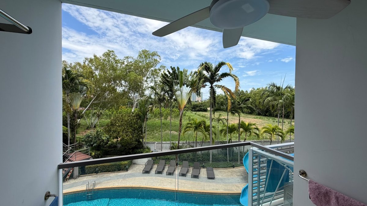 Laguna Beach Resort 1 (MS146)