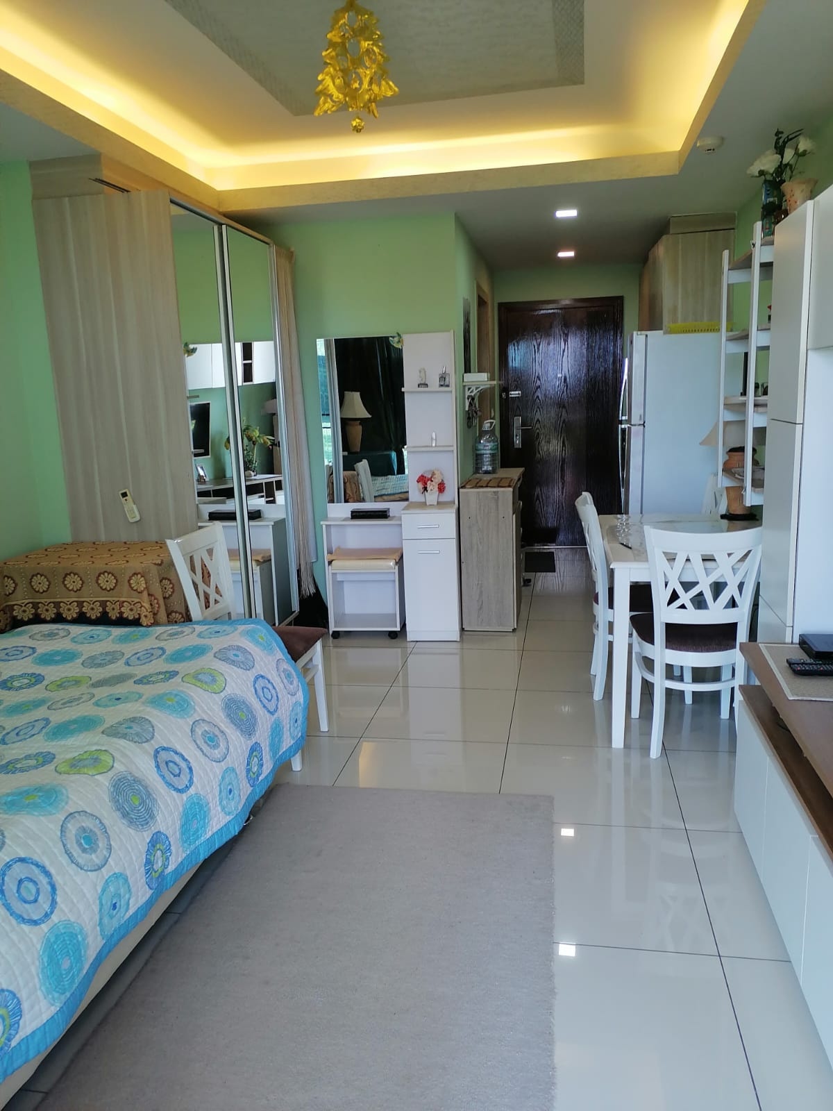Laguna Beach Resort 1 (MS144)