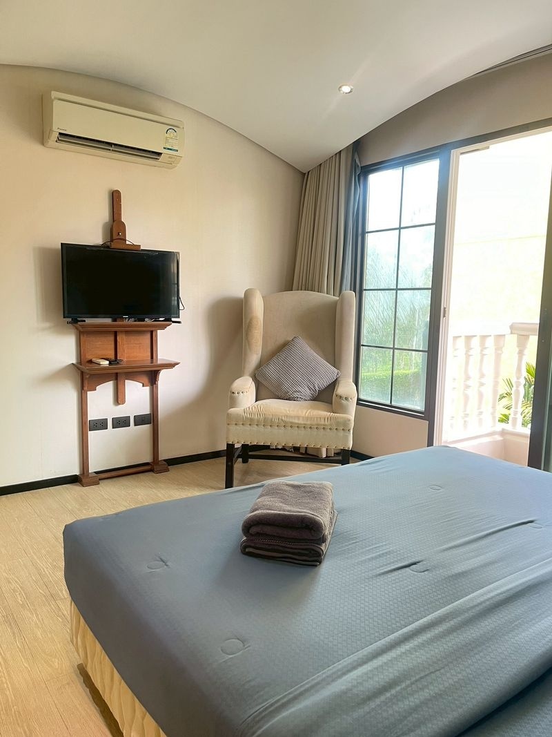 Venetian Signature Condo Resort (PS2023)