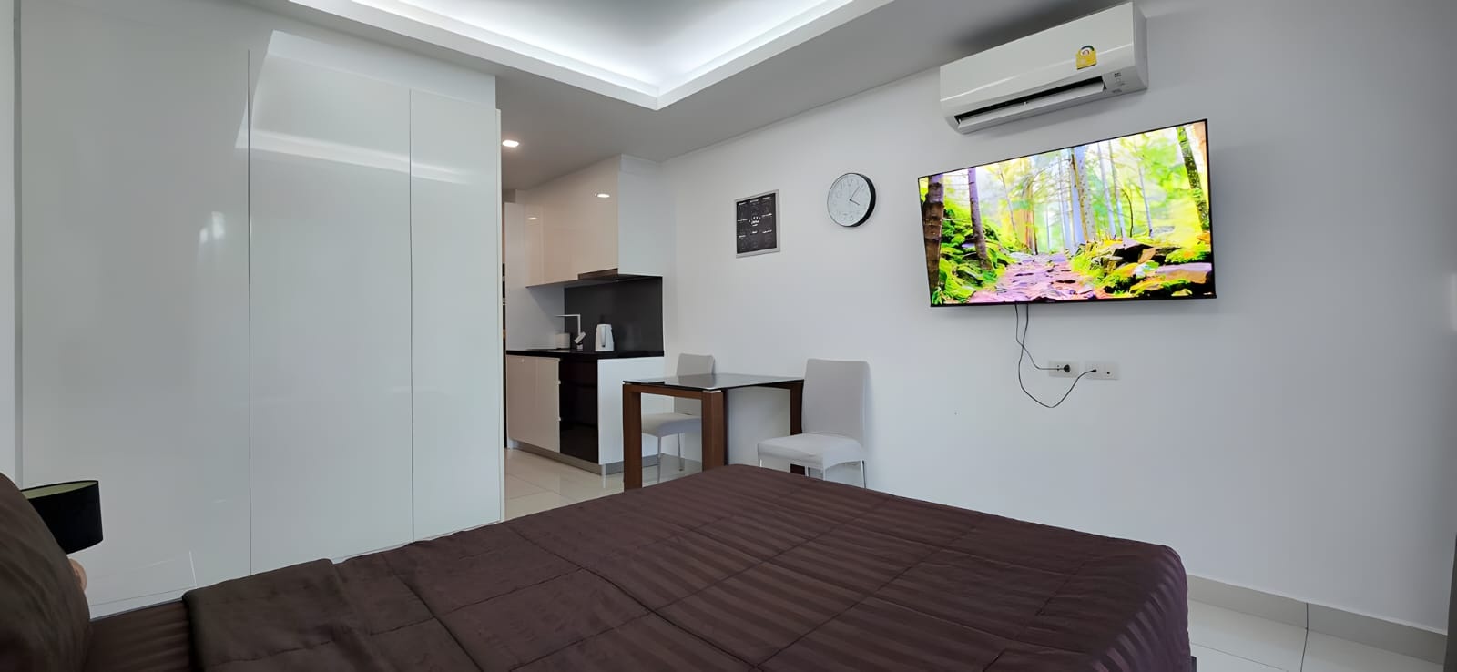 Wasserpark Condominium, Studio