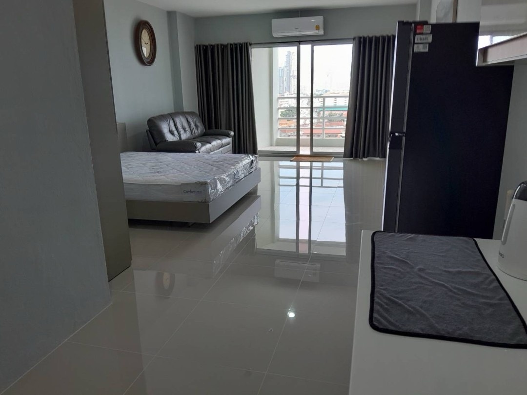 View Talay 5, Studio