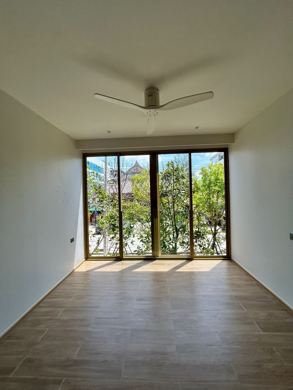 Laguna Seaside Residences