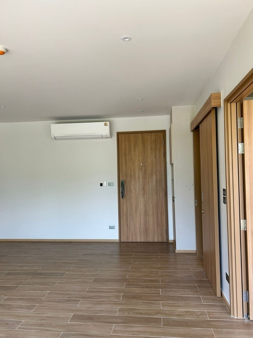 Laguna Seaside Residences