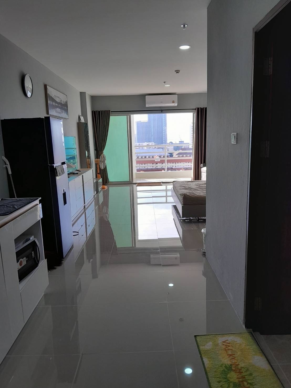 View Talay 5, Studio