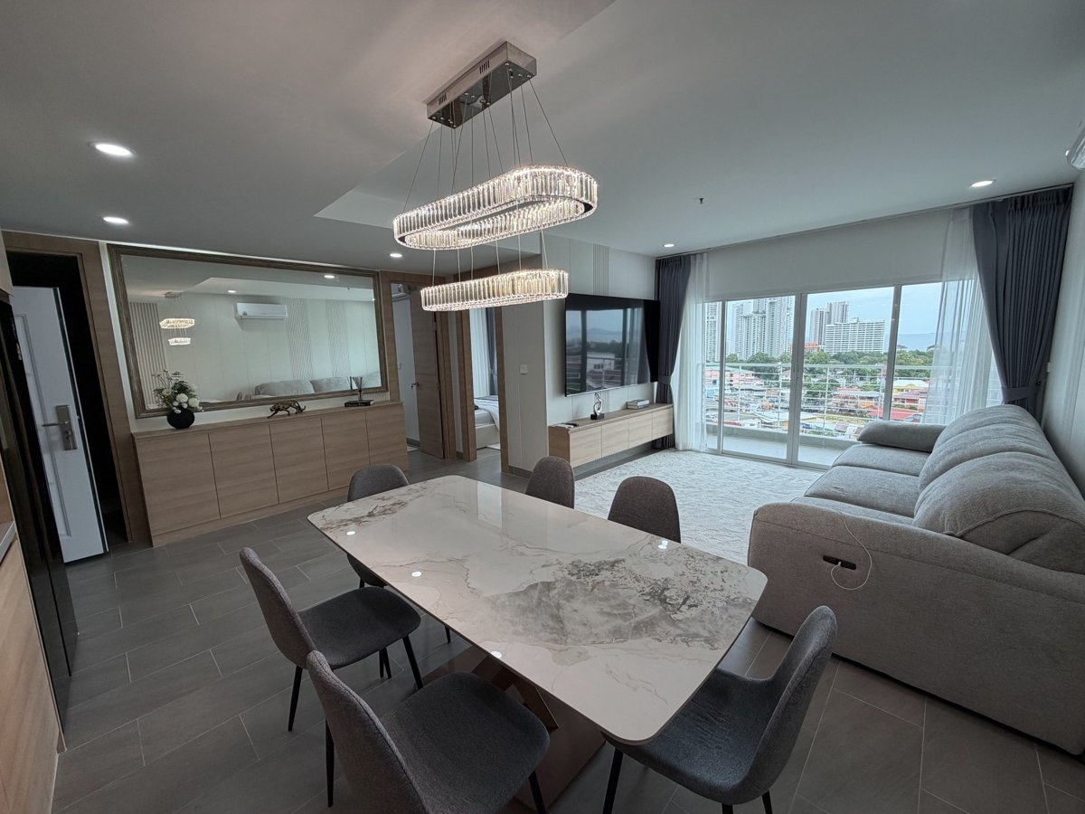 AD Hyatt Condominium Wongamat