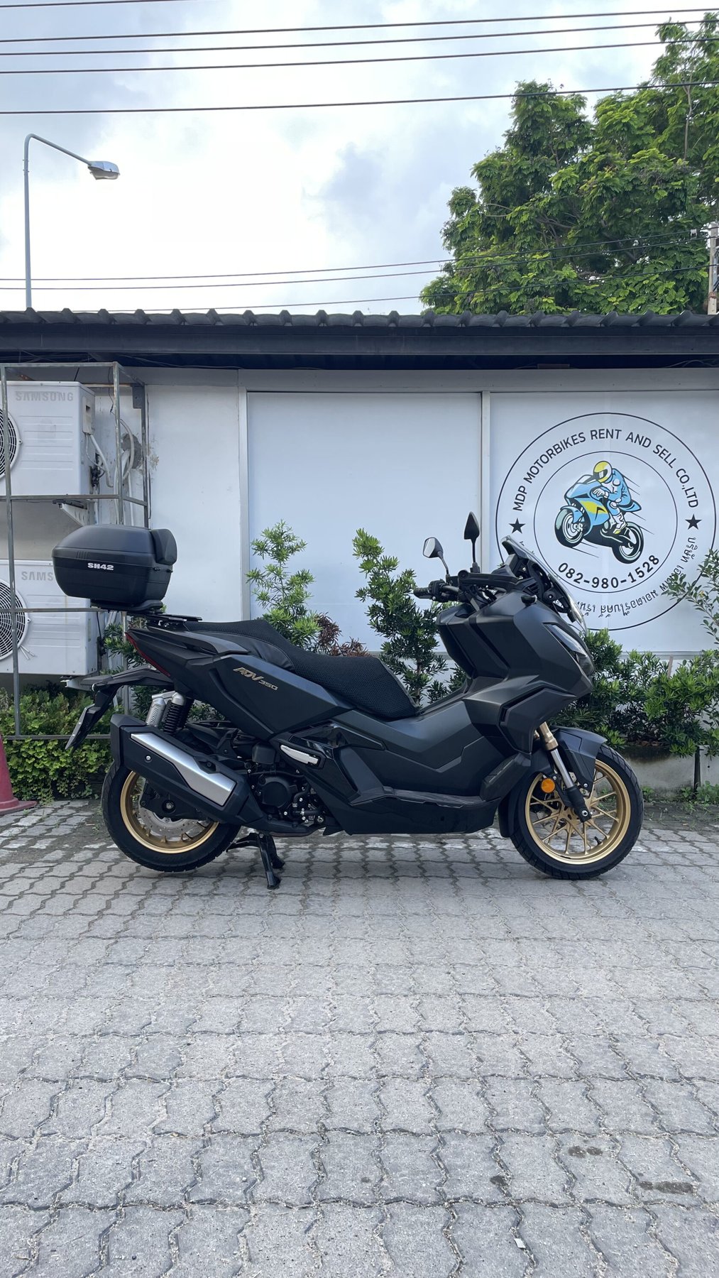 ADV350