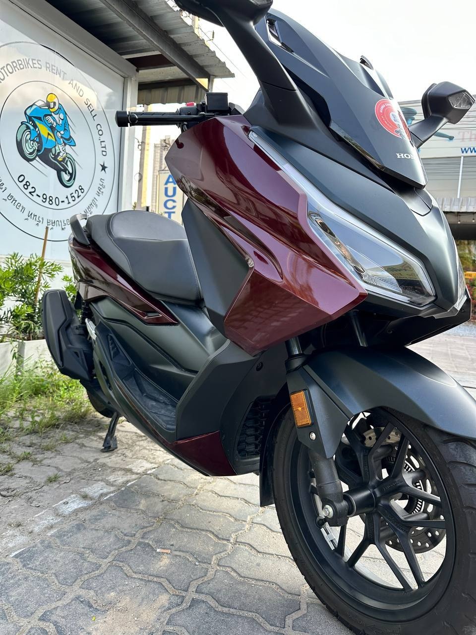 Honda Forza 350