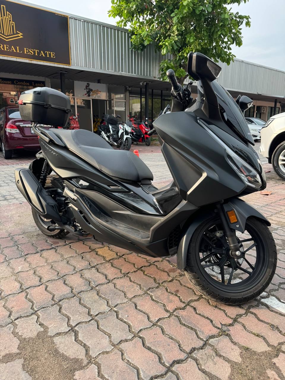 Honda Forza 350