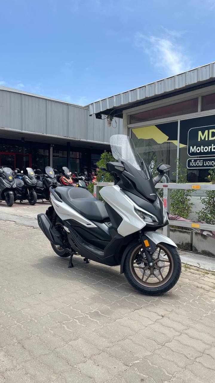 Honda Forza 350 ใหม่ (จอ TFT)