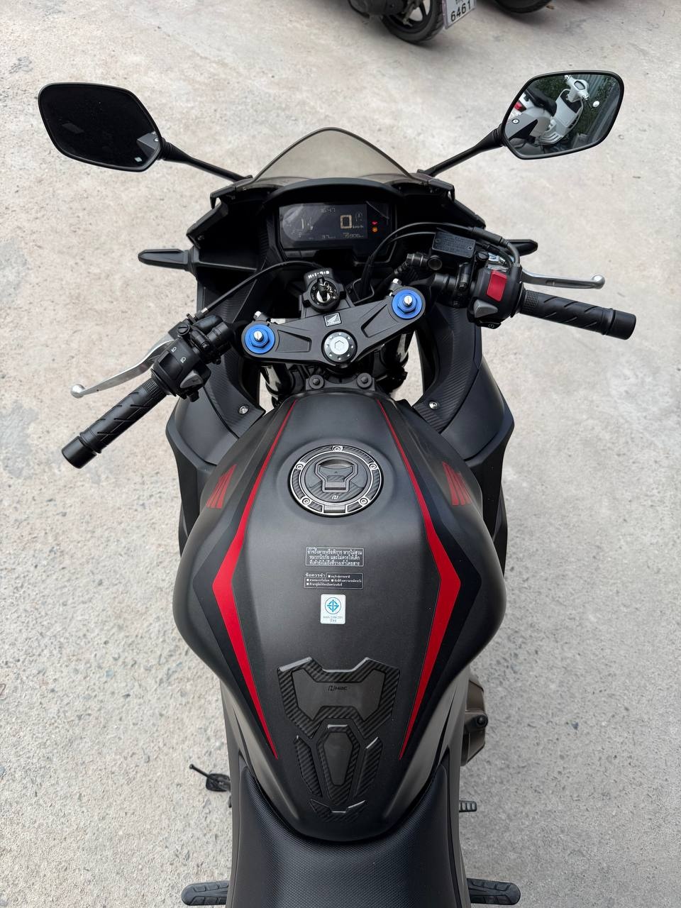 Honda CBR500R 2023
