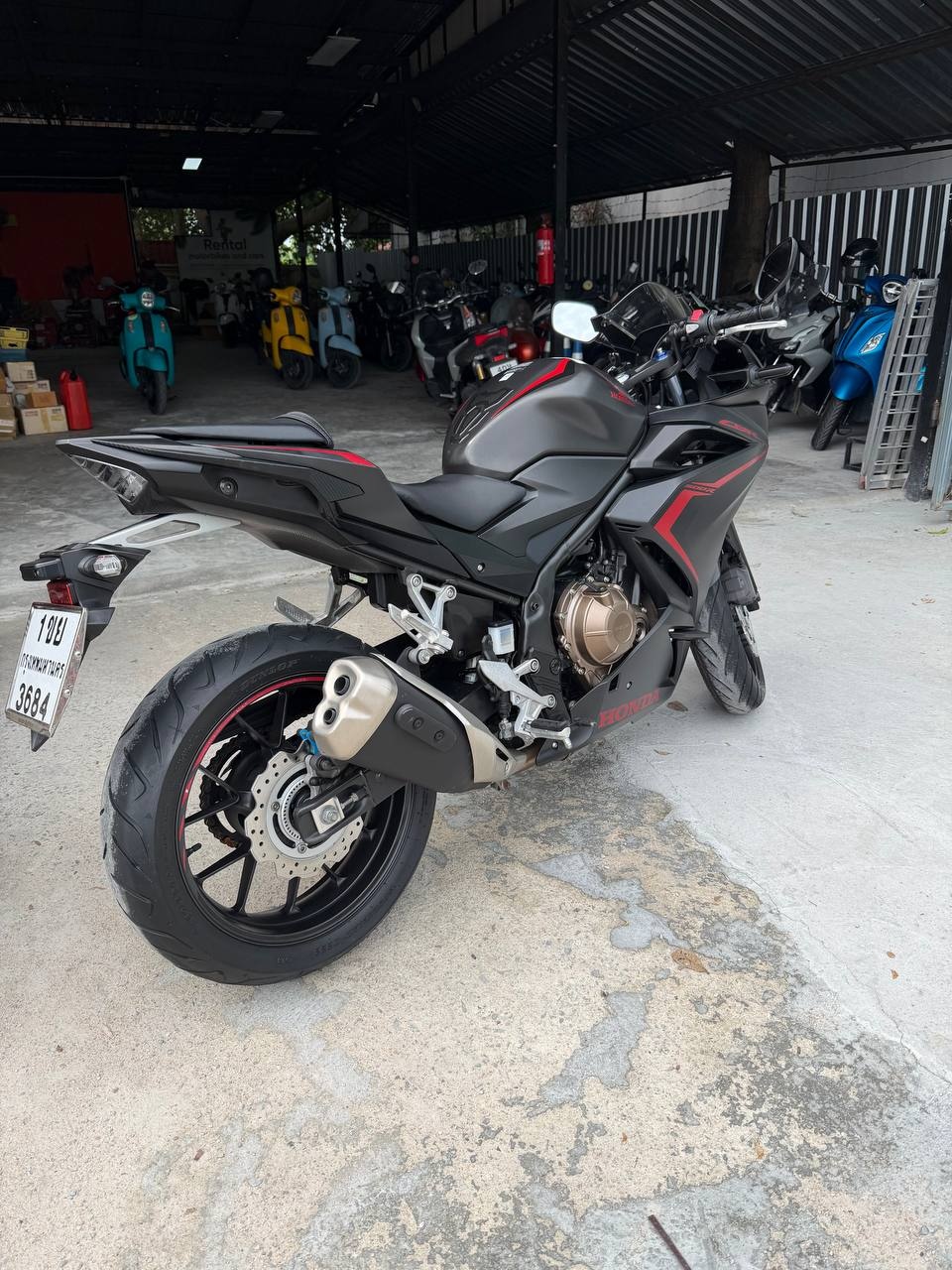 Honda CBR500R 2023