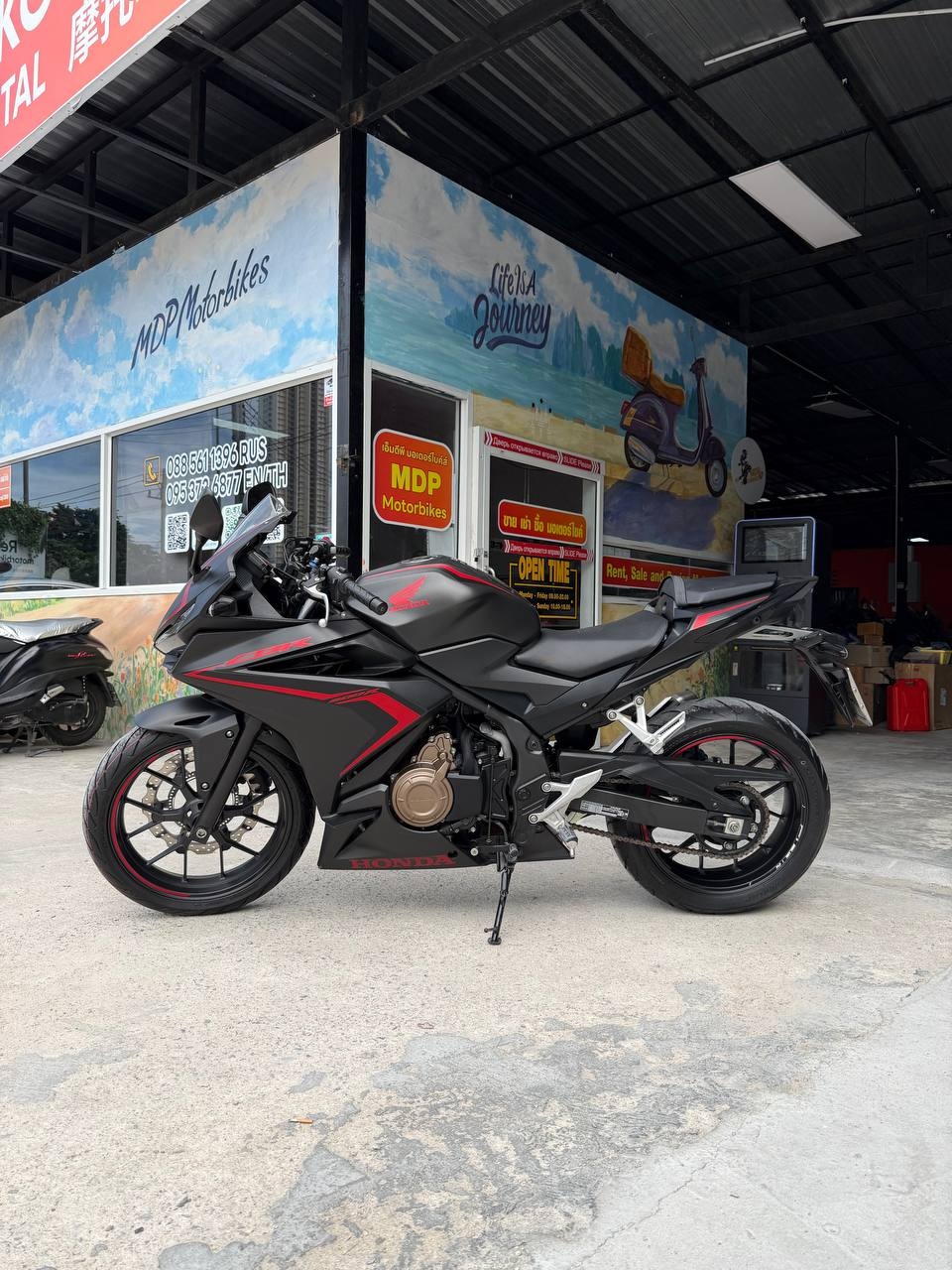 Honda CBR500R 2023