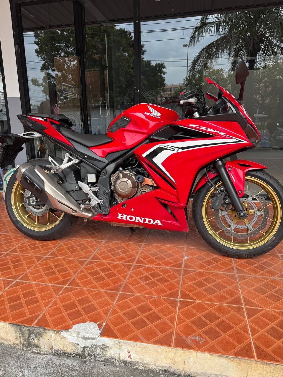 Honda CBR500R 2019