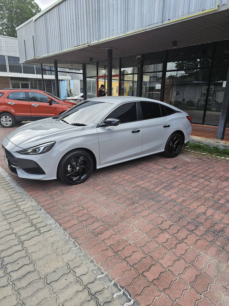 MG5