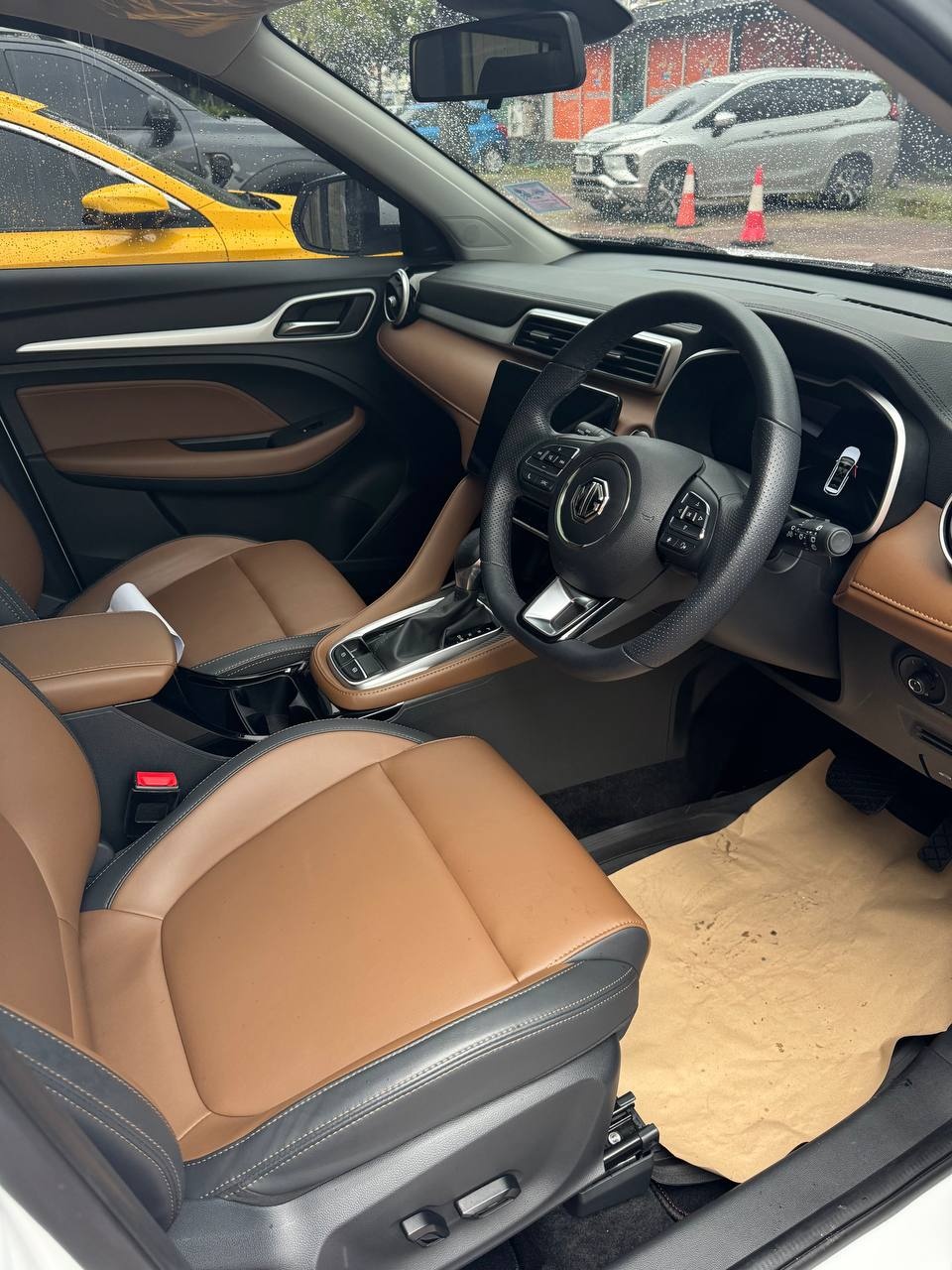 MG ZS